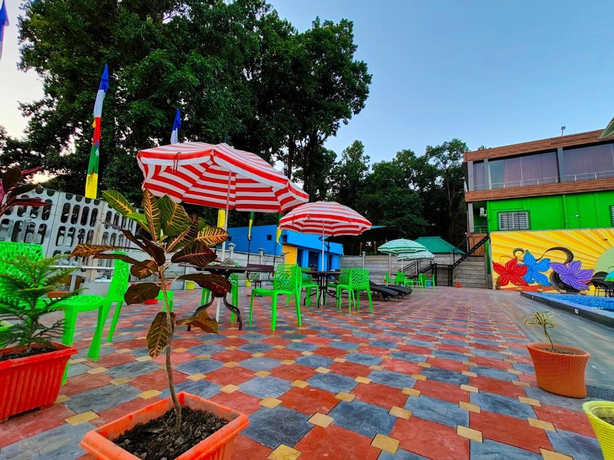 Green Vista Resort Chalsa Bagian luar foto