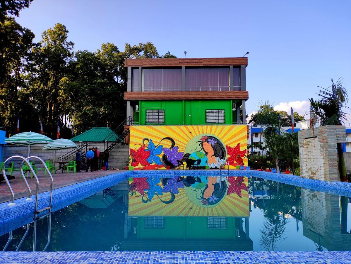 Green Vista Resort Chalsa Bagian luar foto