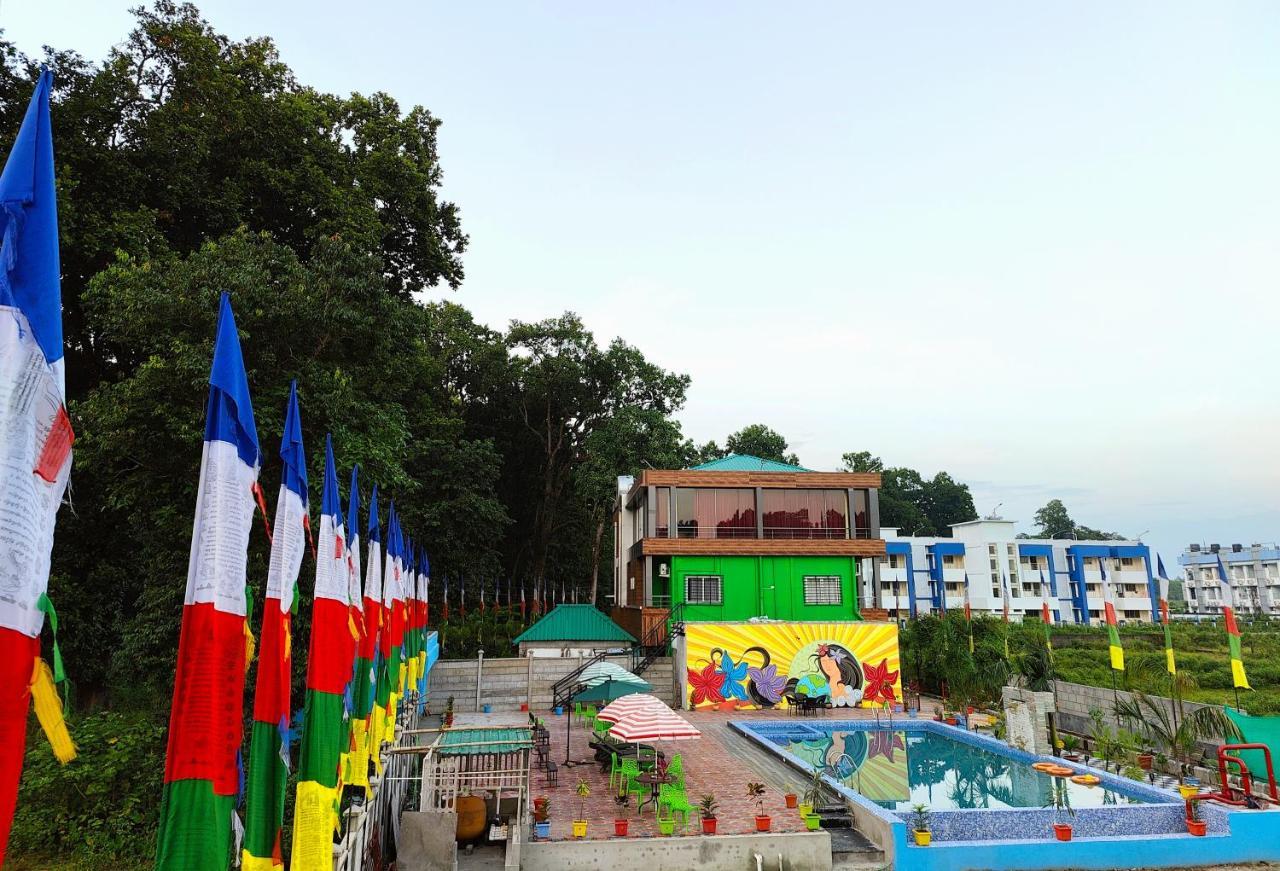 Green Vista Resort Chalsa Bagian luar foto